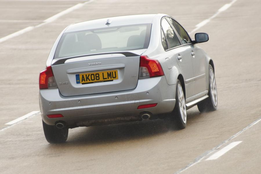  Volvo S40 2008 года  (фото 77 из 105)